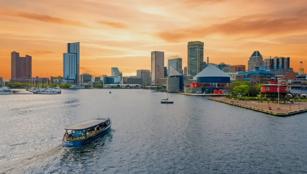 As a top-rated Baltimore Inner Harbor hotel, we are just a 6-minute walk from the waterfront, Harborplace, and the National Aquarium.