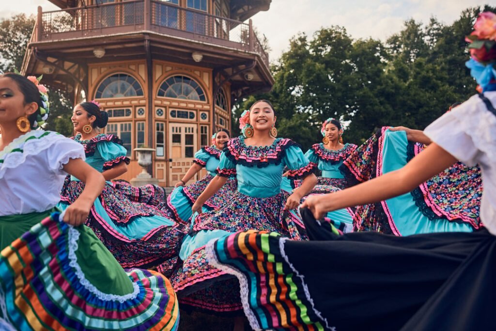 240711_VisitBaltimore_PattersonPark_2094Processed_S_4f0pymhbWoOaAkCDL38Ls18q0ABlZBh_rgb_l