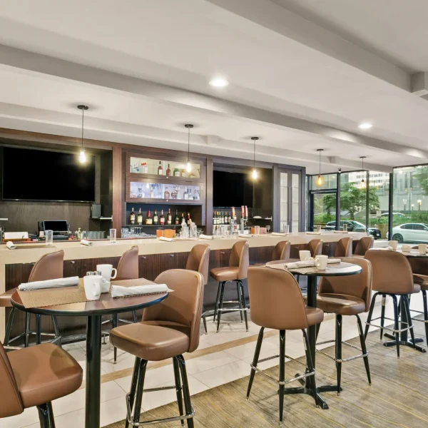 Sonesta Hotel Baltimore Inner Harbor cocktail bar and restaurant